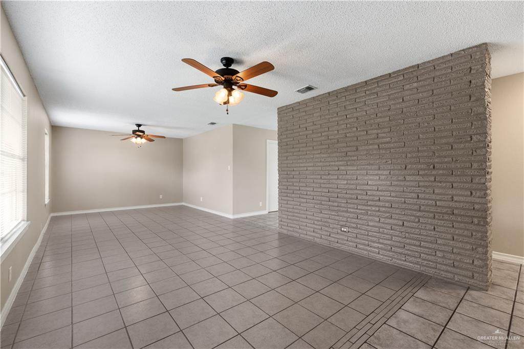 https://bt-photos.global.ssl.fastly.net/mcallen/orig_boomver_1_516278-2.jpg