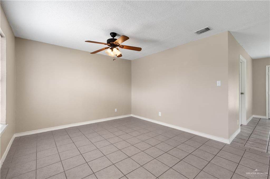 https://bt-photos.global.ssl.fastly.net/mcallen/orig_boomver_1_516278-2.jpg