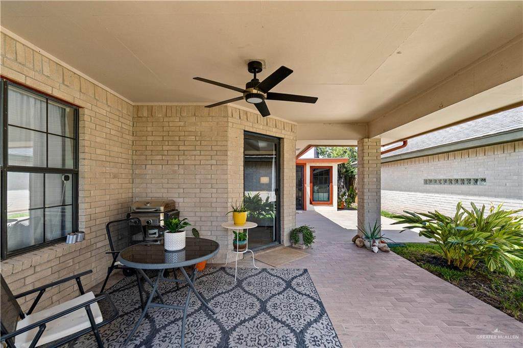 https://bt-photos.global.ssl.fastly.net/mcallen/orig_boomver_1_516313-2.jpg