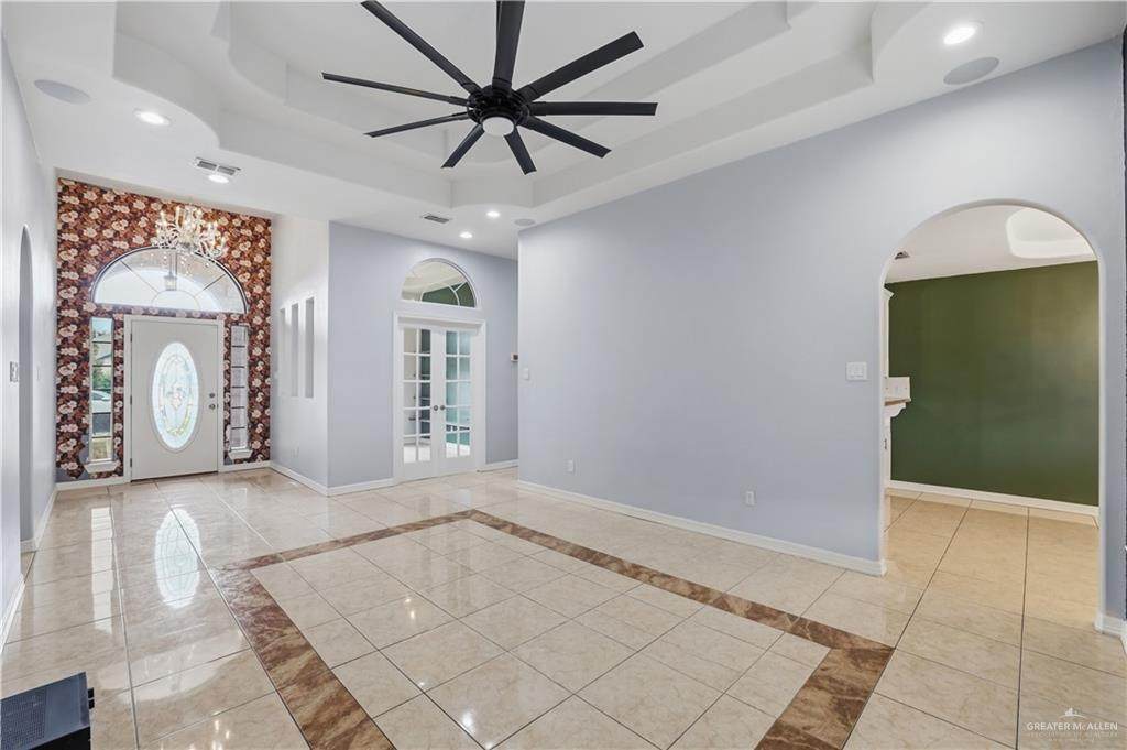 https://bt-photos.global.ssl.fastly.net/mcallen/orig_boomver_1_516393-2.jpg