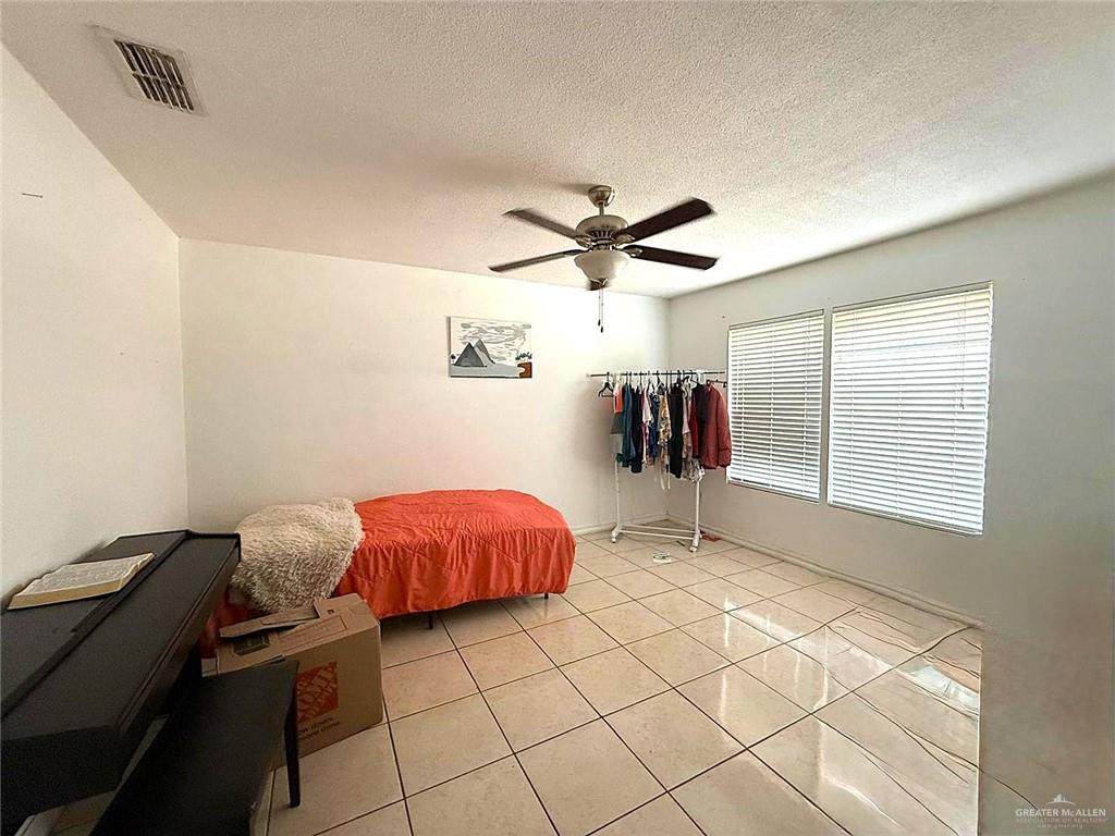 https://bt-photos.global.ssl.fastly.net/mcallen/orig_boomver_1_516427-2.jpg
