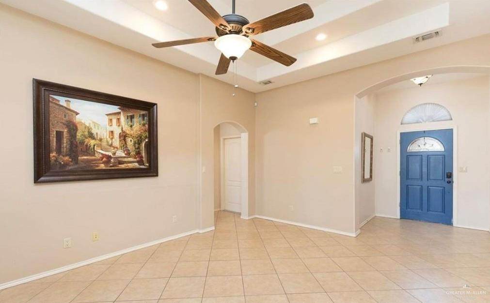 https://bt-photos.global.ssl.fastly.net/mcallen/orig_boomver_1_516452-2.jpg