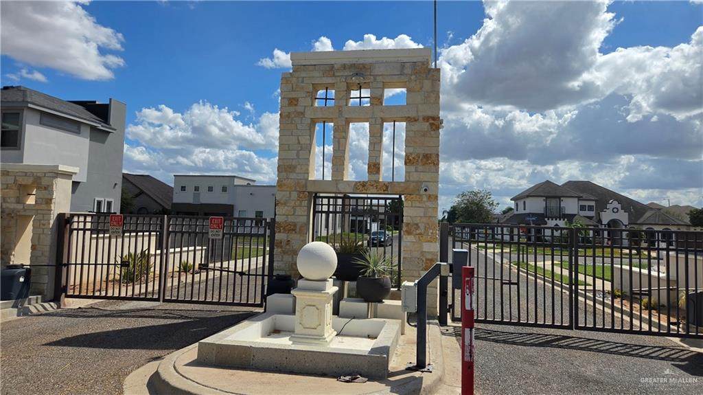https://bt-photos.global.ssl.fastly.net/mcallen/orig_boomver_1_516631-2.jpg