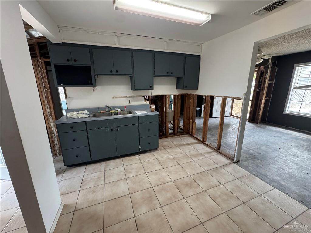 https://bt-photos.global.ssl.fastly.net/mcallen/orig_boomver_1_516908-2.jpg