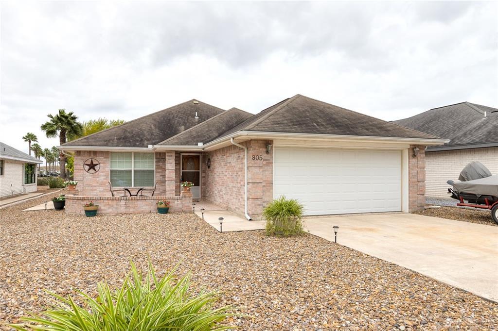 805 Lake View Drive - Photo 1