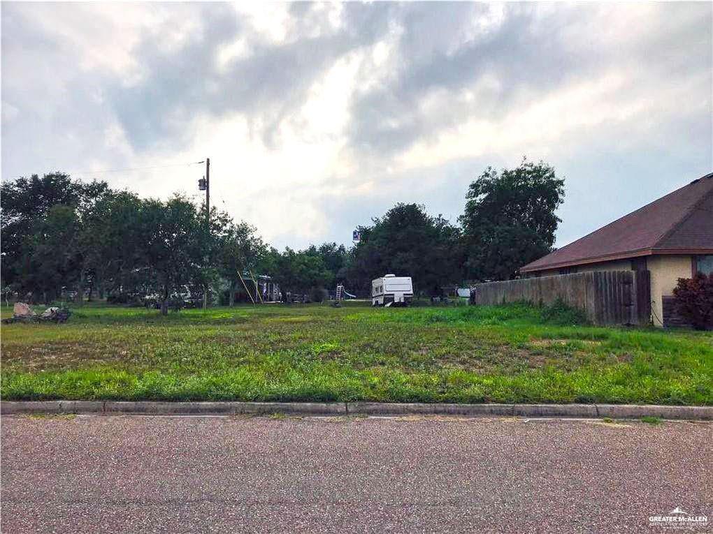 705 Aurora Drive - Photo 1