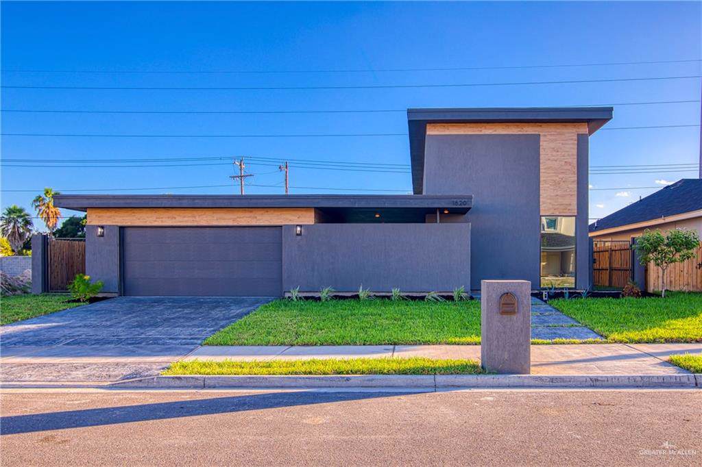1620 St Claire Avenue - Photo 1
