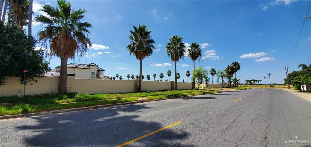 2515 43rd Street - Photo 1