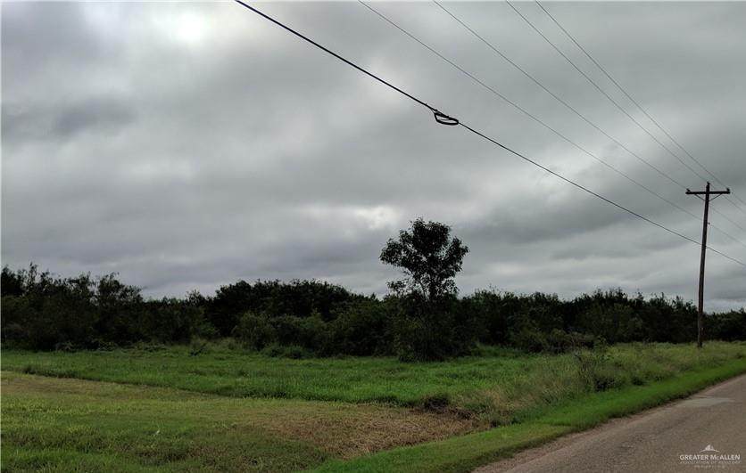 00 Expressway 83 - Photo 1