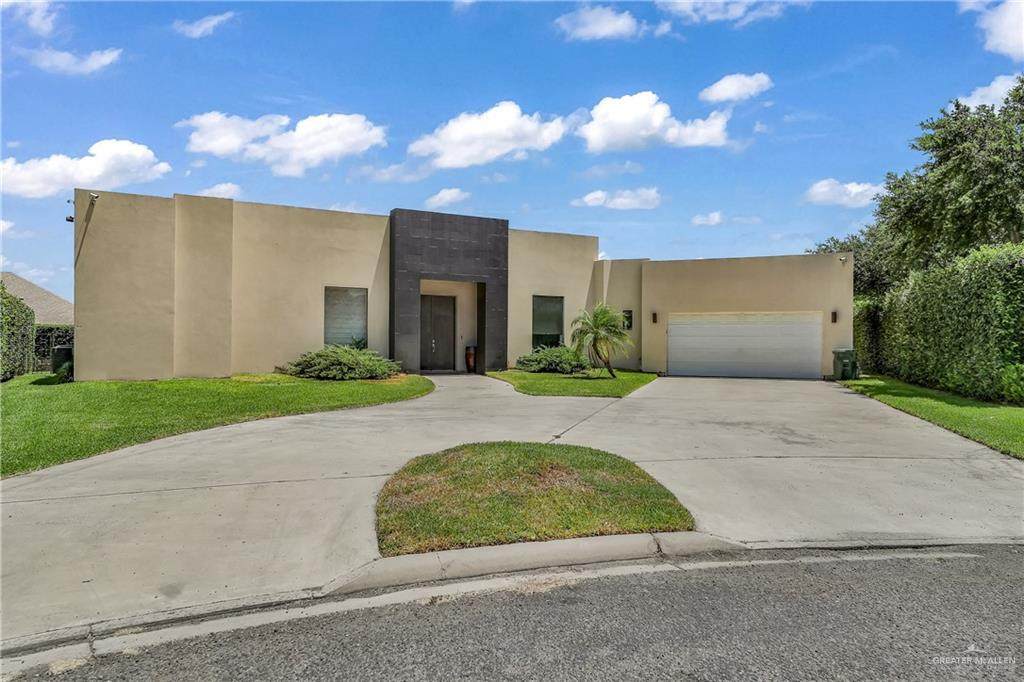 1010 Red River - Photo 1