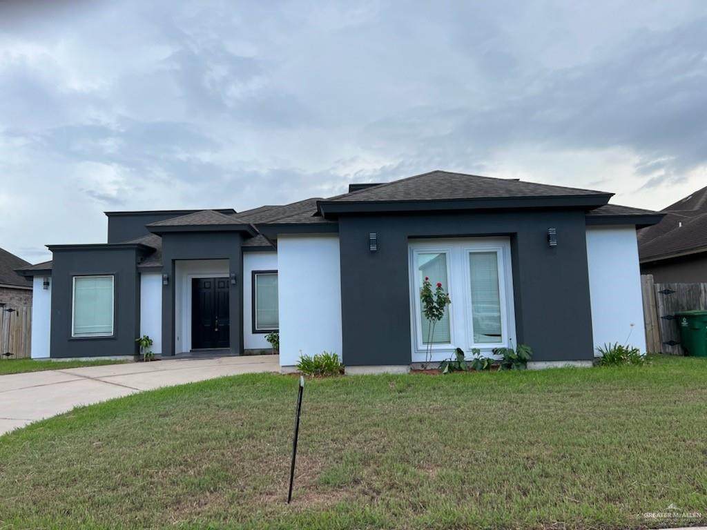 3270 Hubert - Photo 1