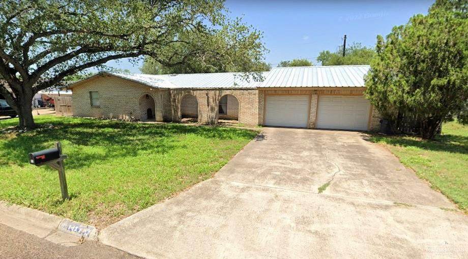 1411 Cedar - Photo 1
