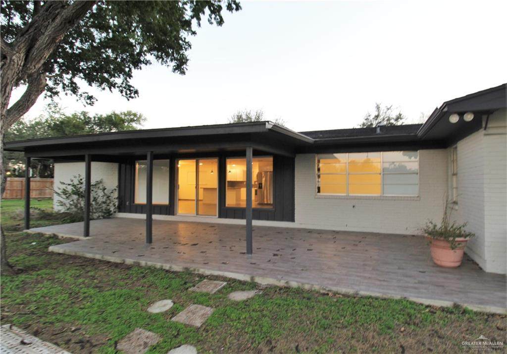 3913 Hobbs - Photo 1