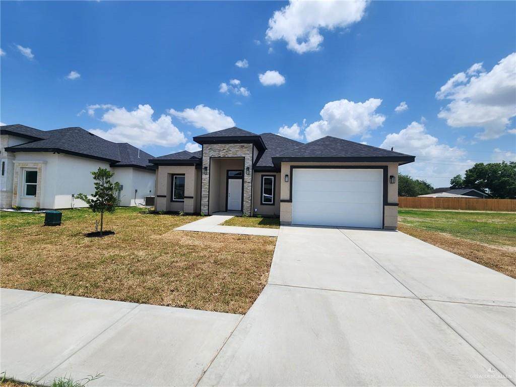 1111 Boxwood - Photo 1