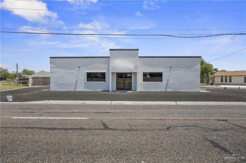 1154 Expressway 83 - Photo 1