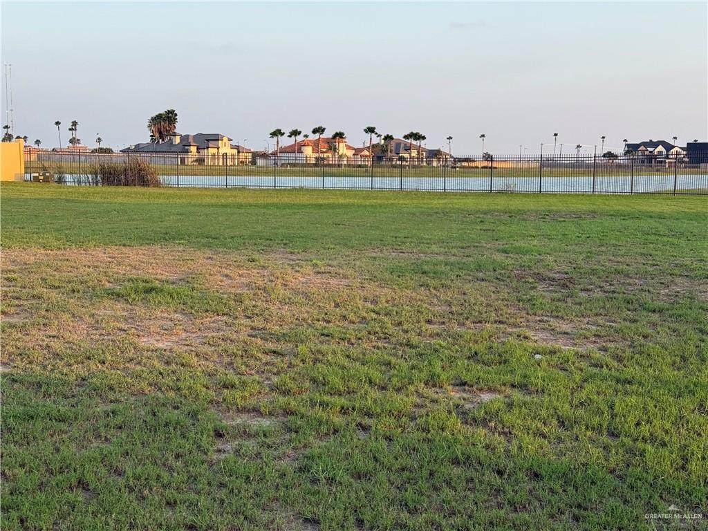 https://bt-photos.global.ssl.fastly.net/mcallen/orig_boomver_2_488991-2.jpg