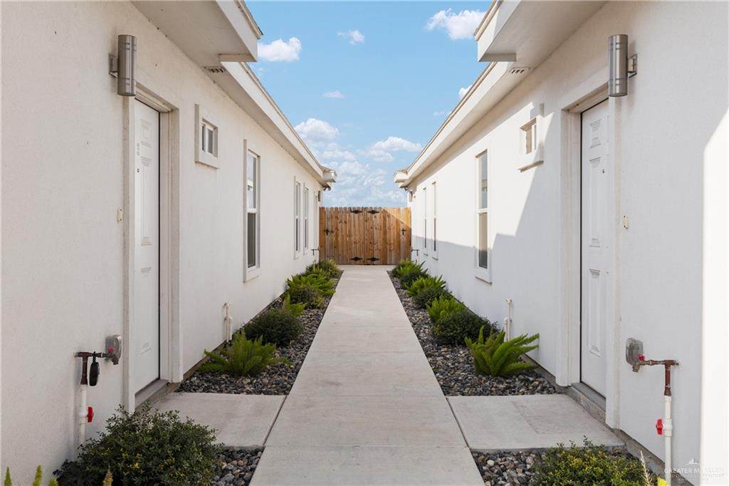 https://bt-photos.global.ssl.fastly.net/mcallen/orig_boomver_2_494039-2.jpg