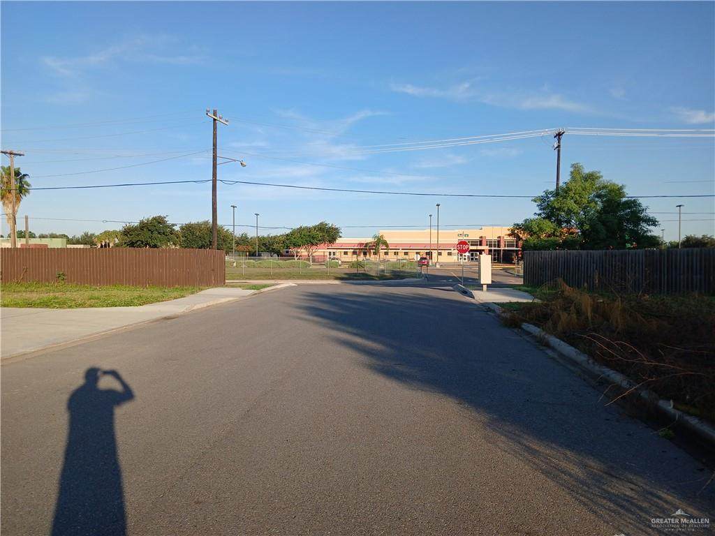 https://bt-photos.global.ssl.fastly.net/mcallen/orig_boomver_2_496444-2.jpg