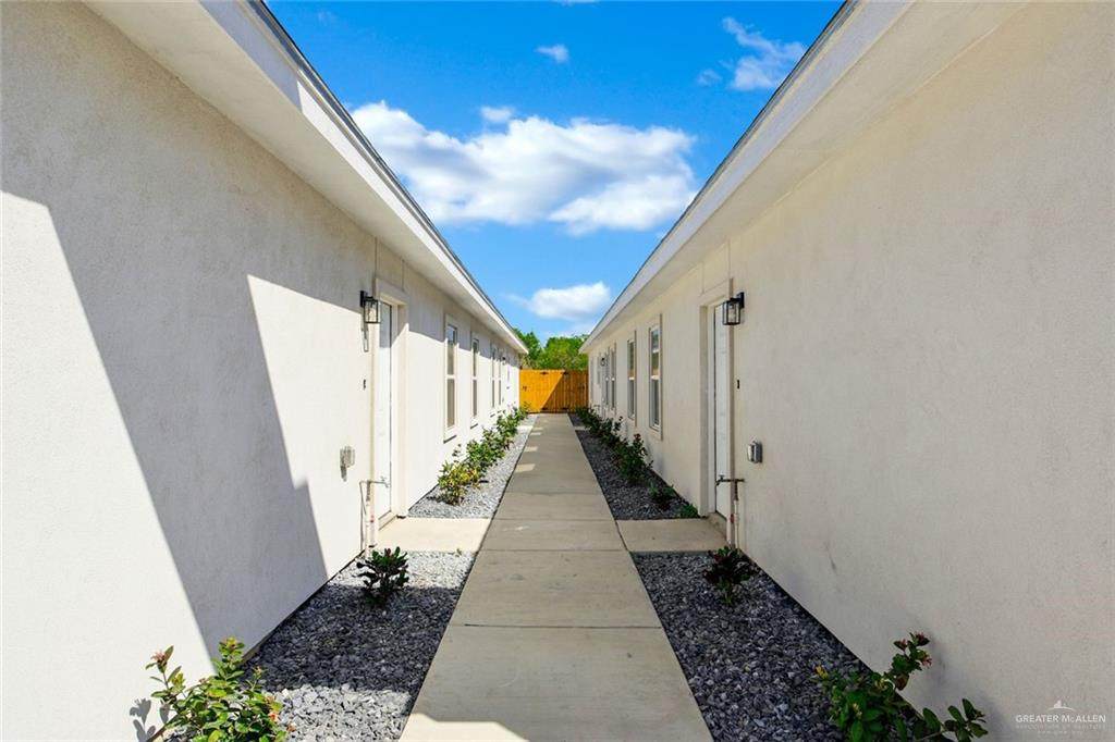 https://bt-photos.global.ssl.fastly.net/mcallen/orig_boomver_2_497863-2.jpg