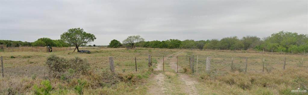 9727 Iowa - Photo 1