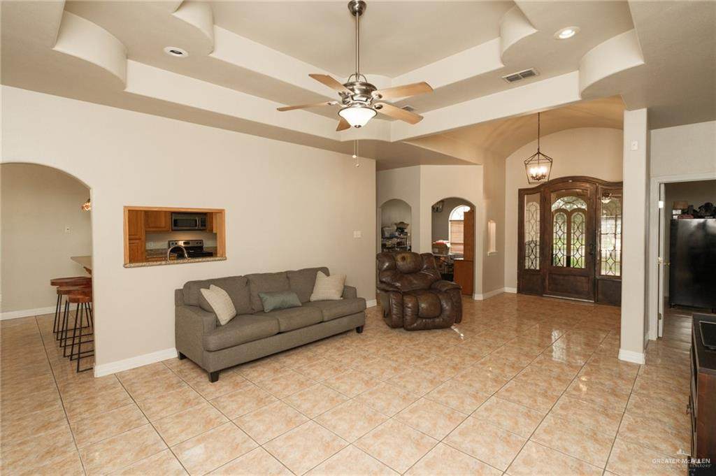 https://bt-photos.global.ssl.fastly.net/mcallen/orig_boomver_2_502376-2.jpg