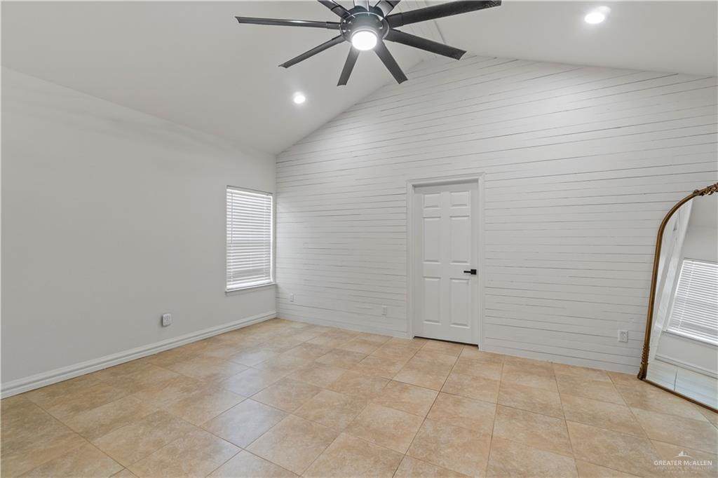 https://bt-photos.global.ssl.fastly.net/mcallen/orig_boomver_2_506694-2.jpg