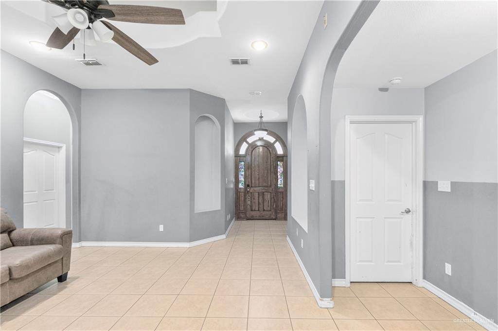 https://bt-photos.global.ssl.fastly.net/mcallen/orig_boomver_1_509978-2.jpg