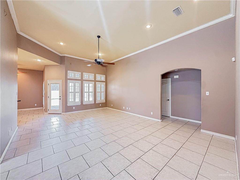 https://bt-photos.global.ssl.fastly.net/mcallen/orig_boomver_2_511524-2.jpg