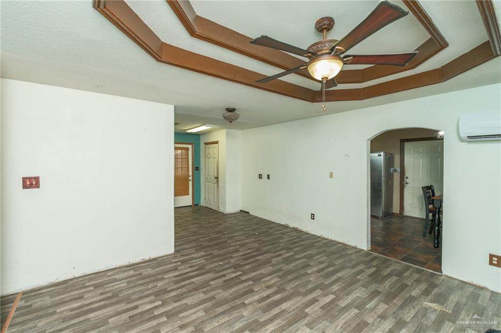 https://bt-photos.global.ssl.fastly.net/mcallen/orig_boomver_2_516052-2.jpg