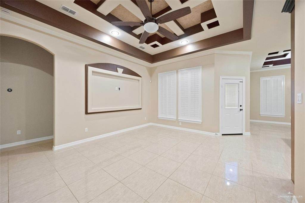 https://bt-photos.global.ssl.fastly.net/mcallen/orig_boomver_3_516450-2.jpg
