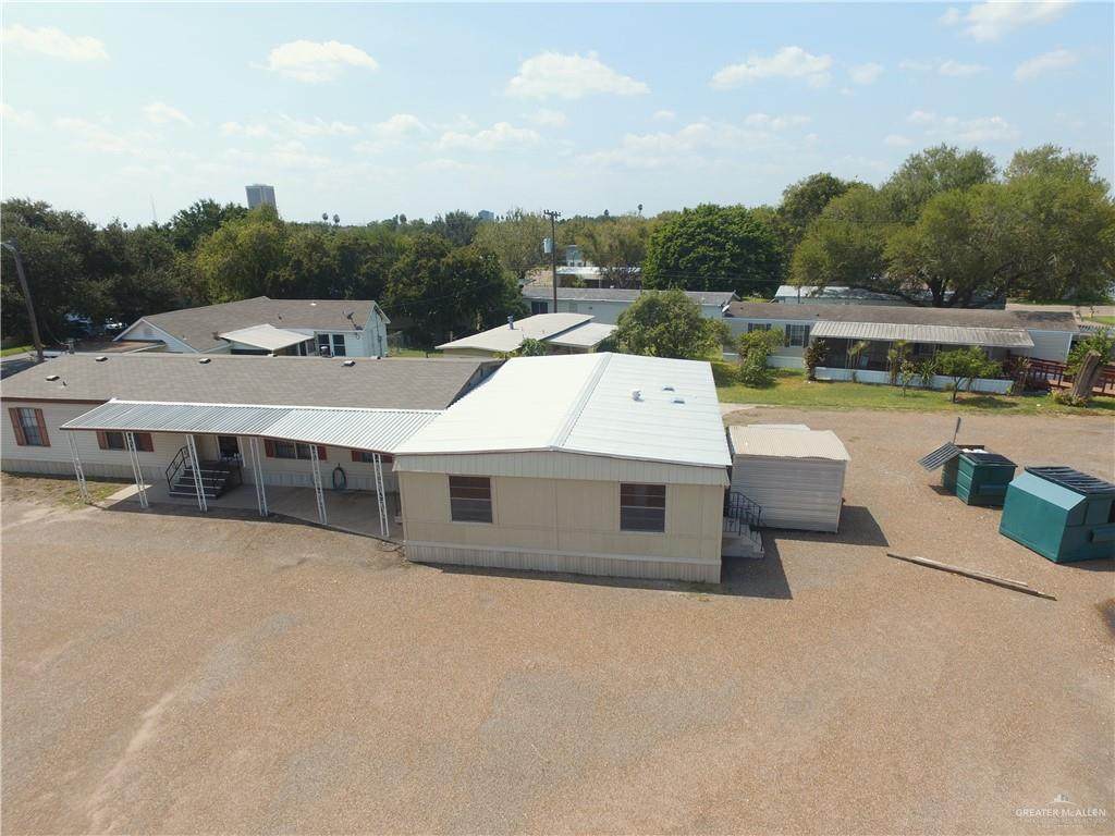 401 Col Rowe Boulevard - Photo 1