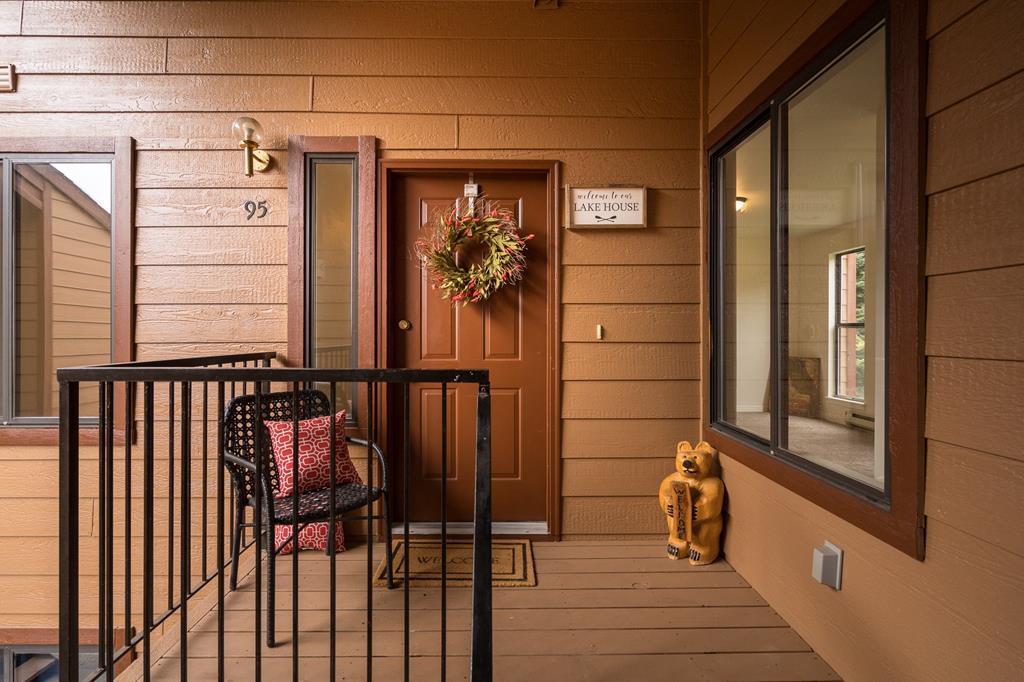 1607 Davis Avenue - Photo 1