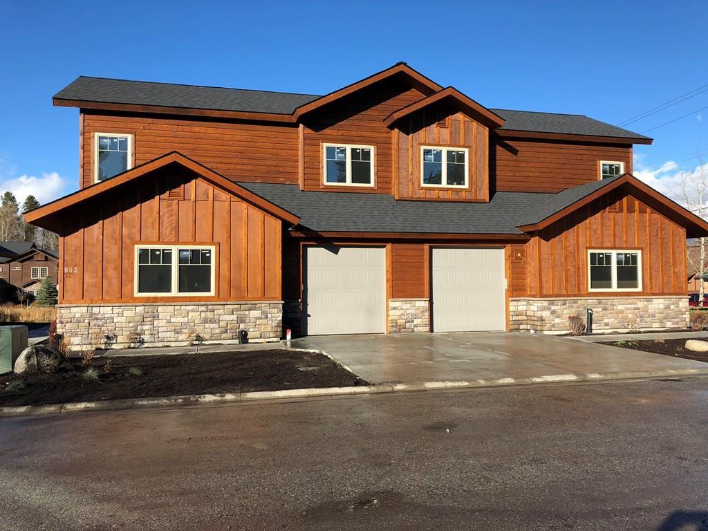 601 Blue Water Circle - Photo 1