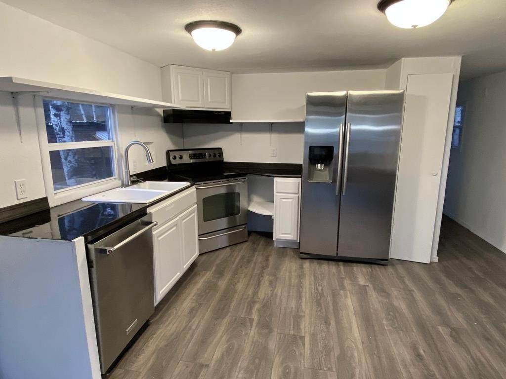 613 Ward Street - Photo 1