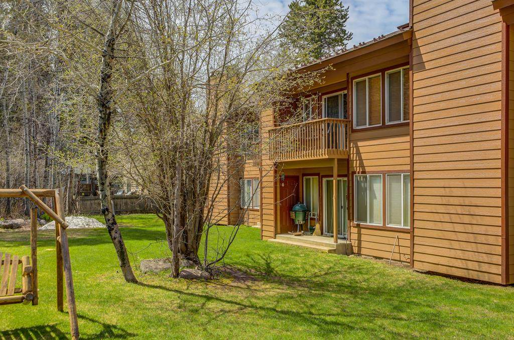 1607 Davis Avenue - Photo 1
