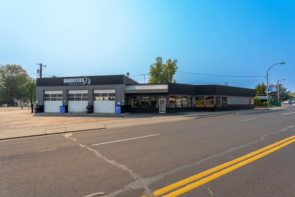 517 Diagonal Street - Photo 1