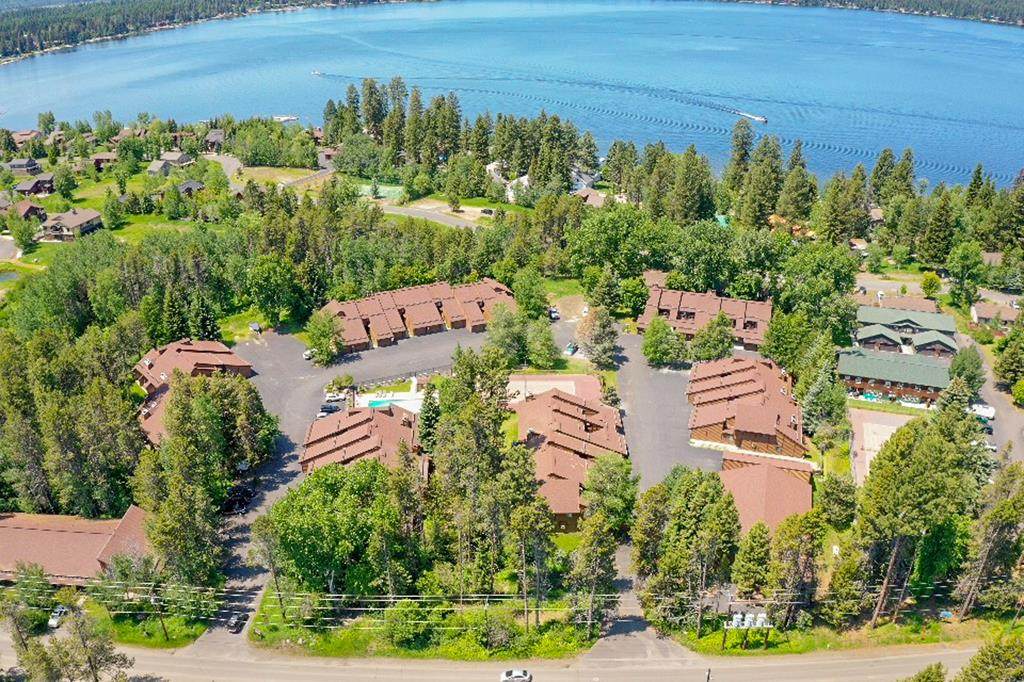 1630 Davis Avenue - Photo 1