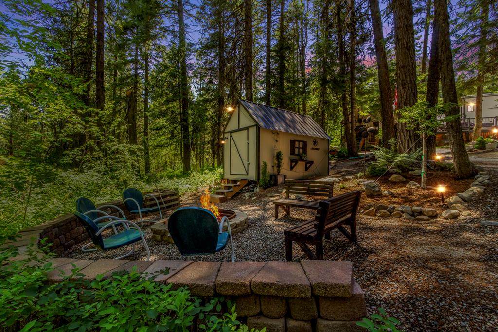 518 Brenda Drive - Photo 1
