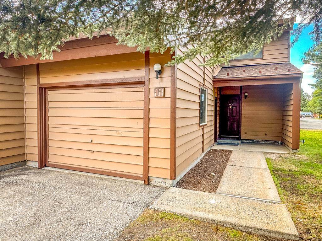 1607 Davis Avenue - Photo 1