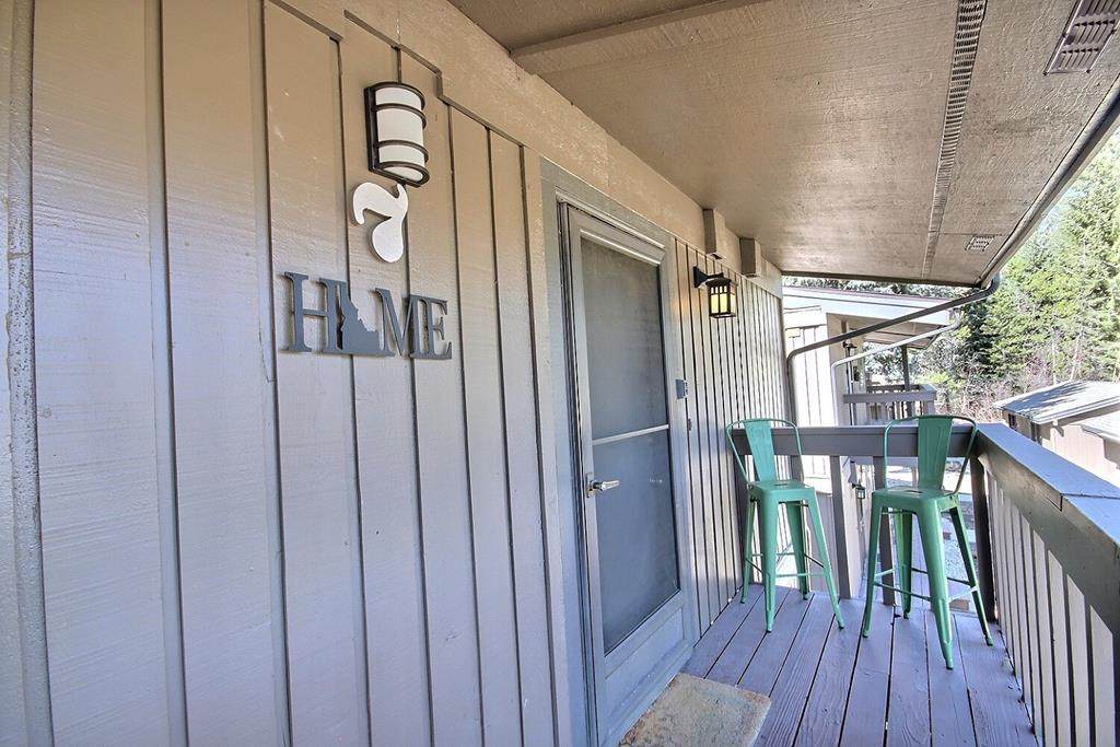 1640 Davis Avenue - Photo 1