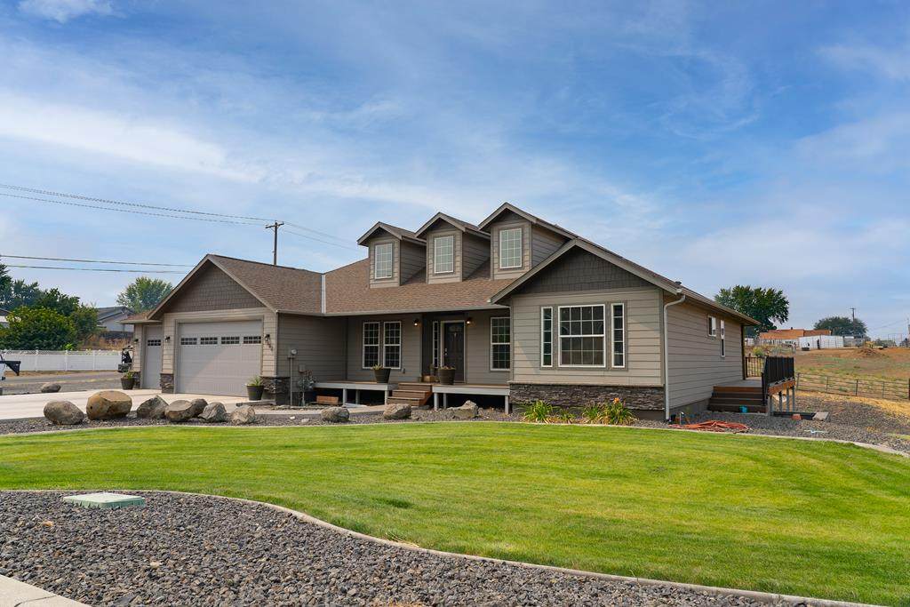 2382 Ridgeview Drive - Photo 1