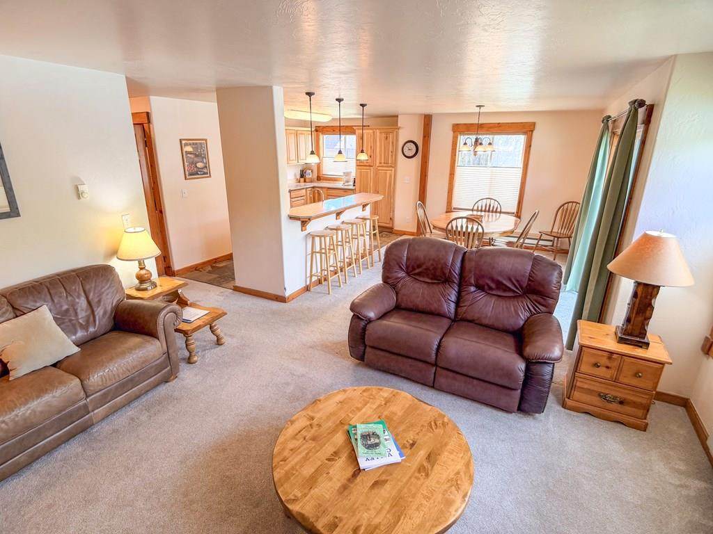 1607 Davis Avenue - Photo 1
