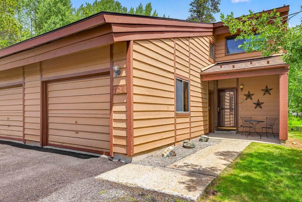 1607 Davis Avenue - Photo 1
