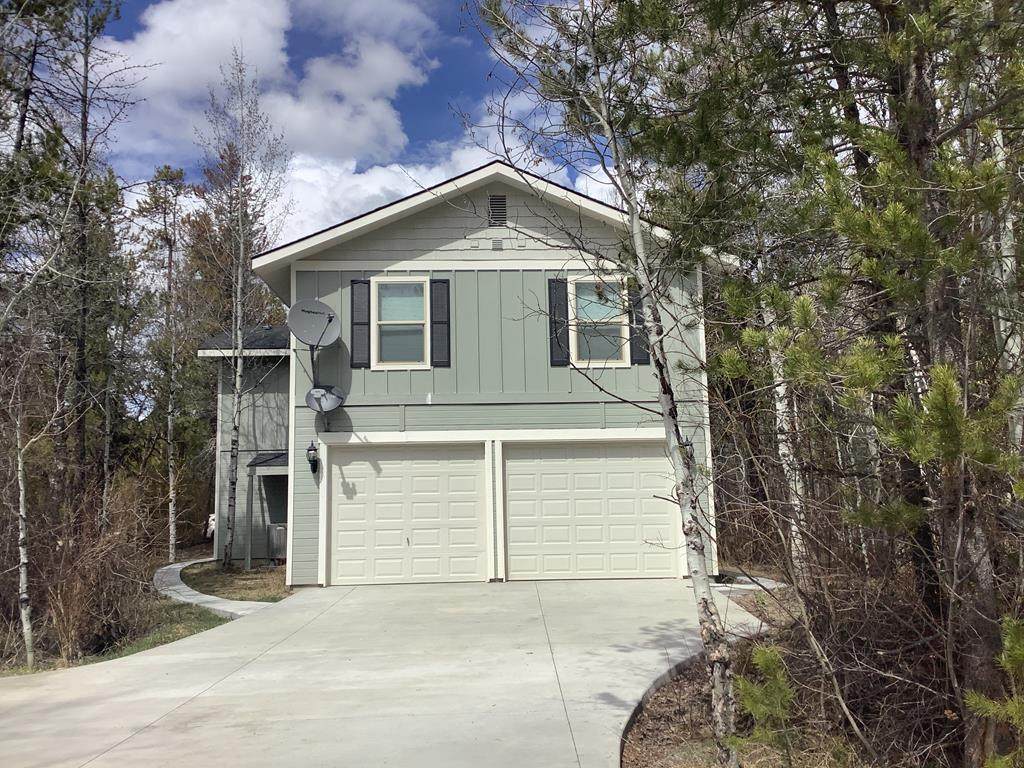 12864 Spring Valley Road - Photo 1