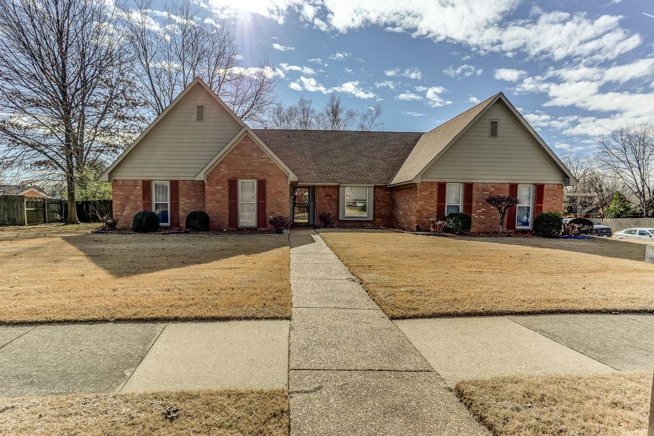 8445 Timber Creek Dr - Photo 1