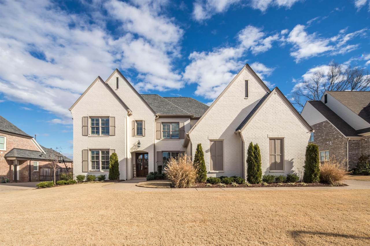 1618 Exmoor Ln - Photo 1