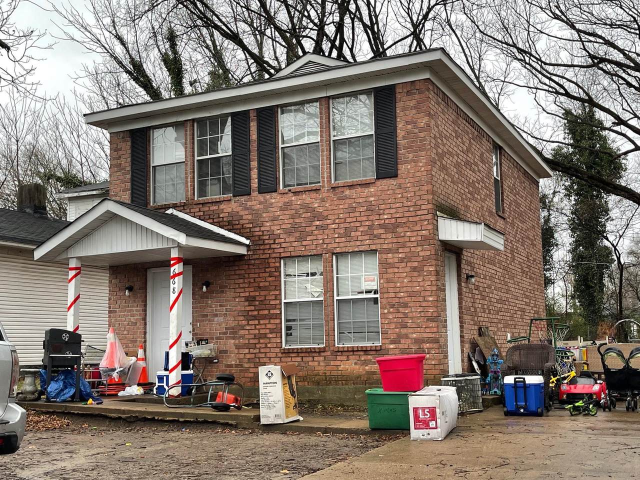 668 Eads St - Photo 1
