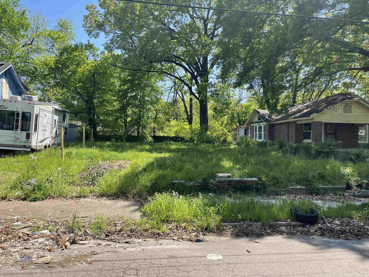3377 Lamphier Ave - Photo 1