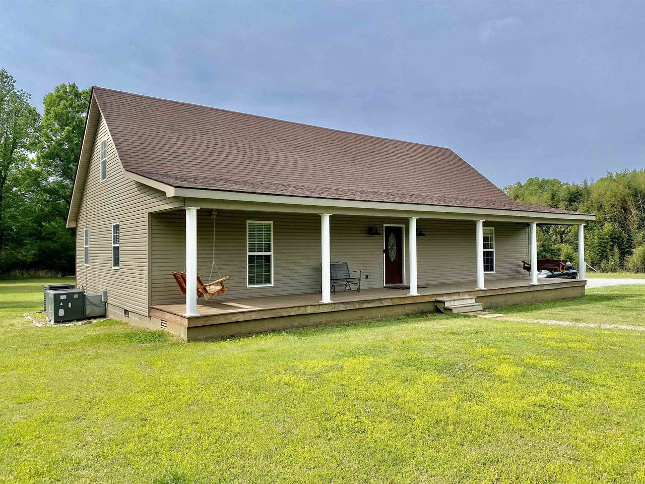 1188 Hillville Loop - Photo 1