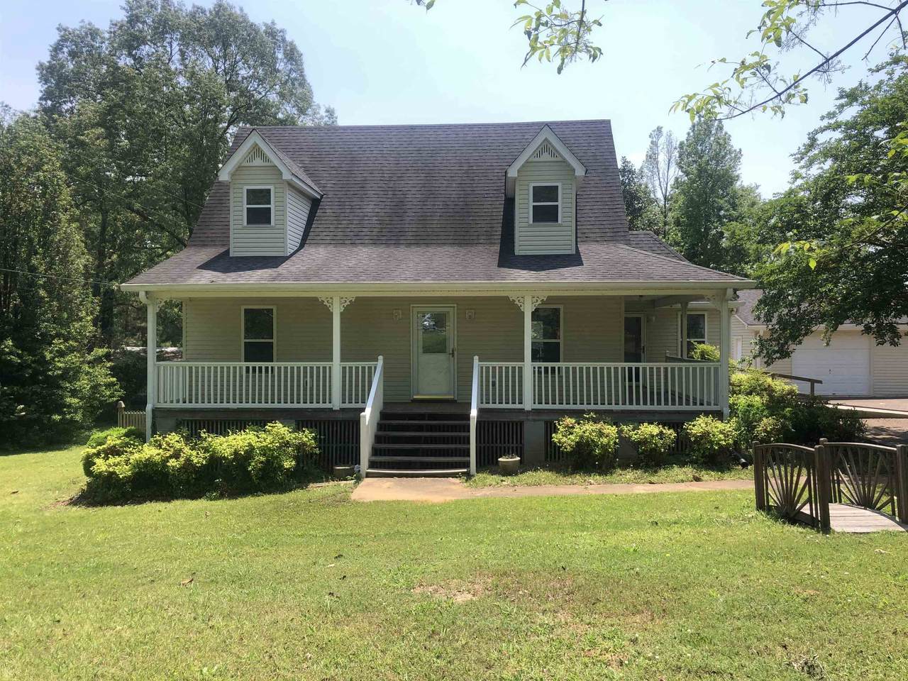 357 Main St - Photo 1